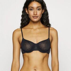 DKNY Elegant Black Lace Bra 34B